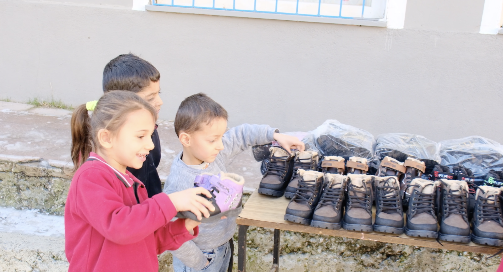 Hayıreli okul yardımları